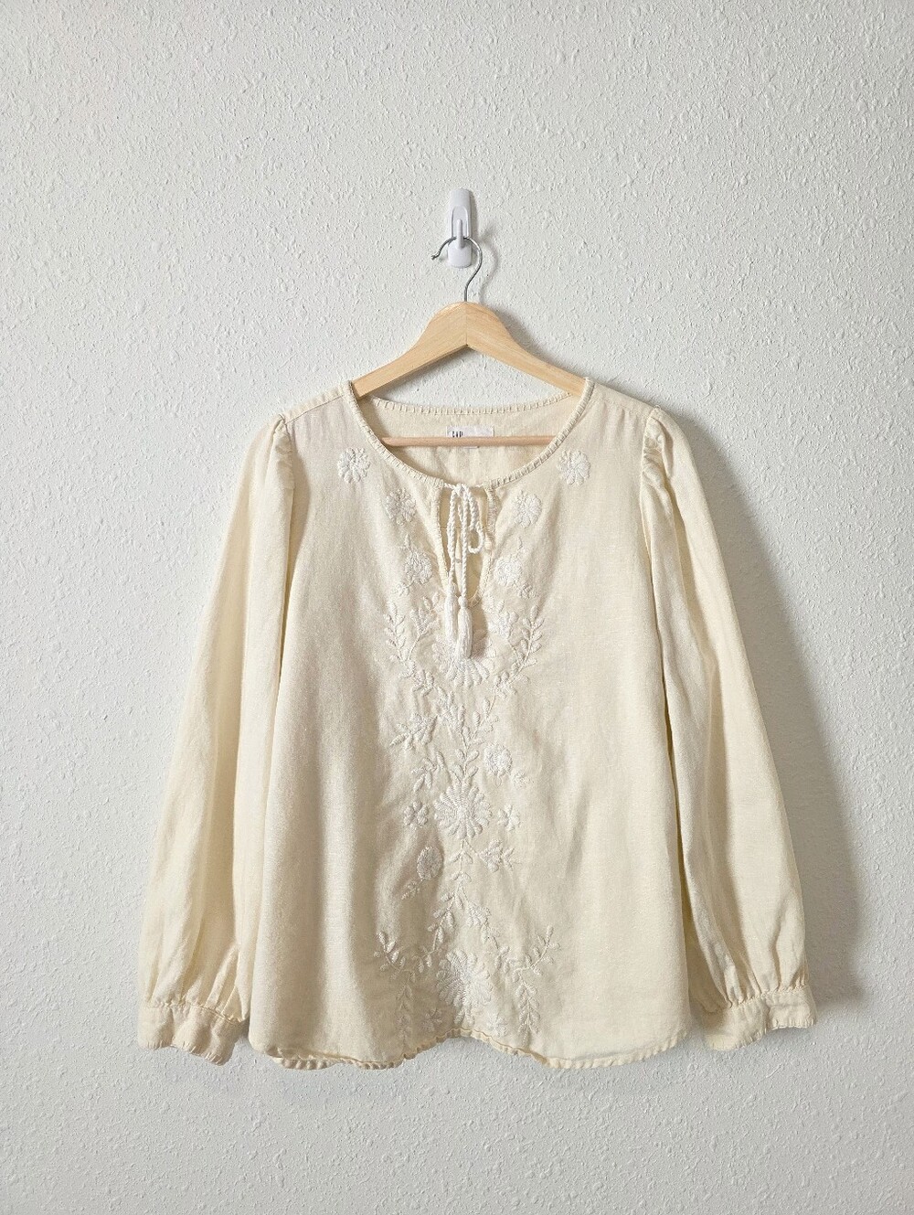 Gap Cream Floral Embroidered Linen Cotton Top L